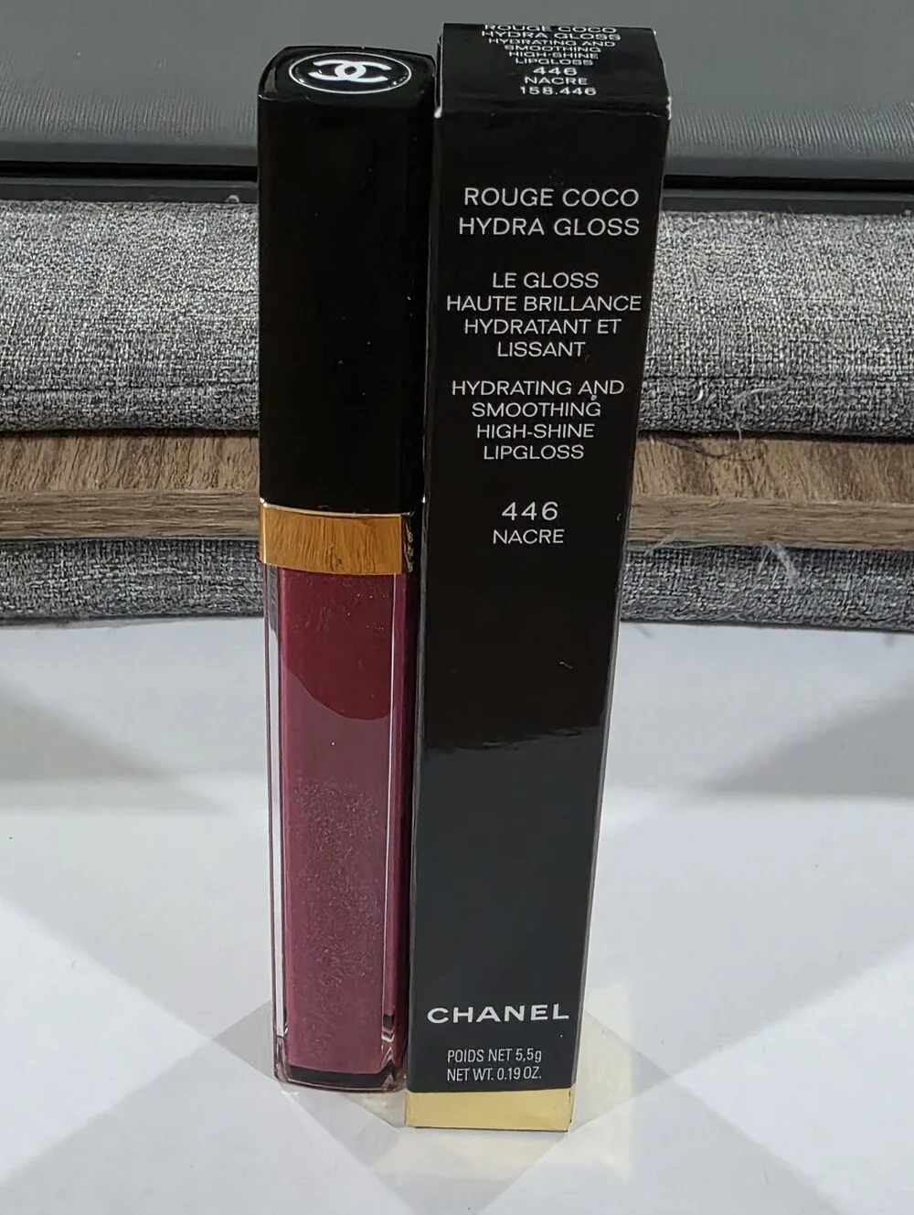 CHANEL ROUGE COCO HYDRA GLOSS 446 - NACRE. BNIB